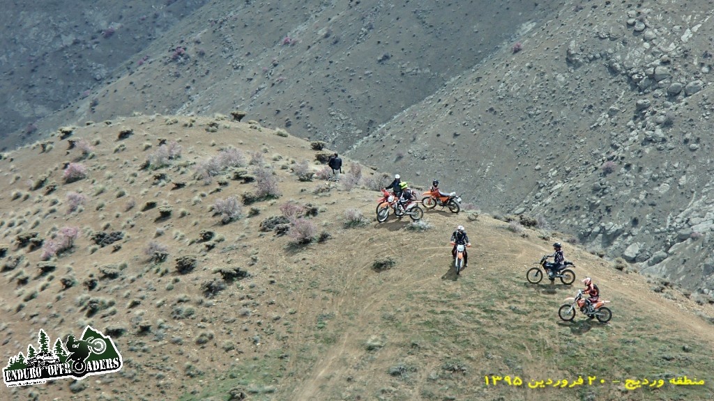 موتورسواری در هوای لذت بخش بهاری در منطقه وردیج