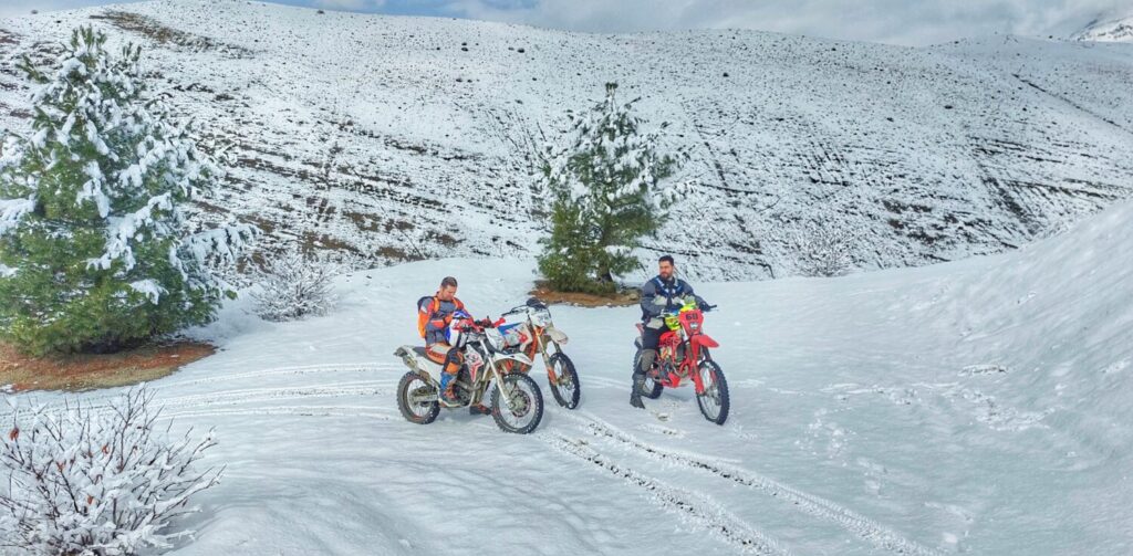 برف در ارتفاعات وردیج، شمال غربی تهران