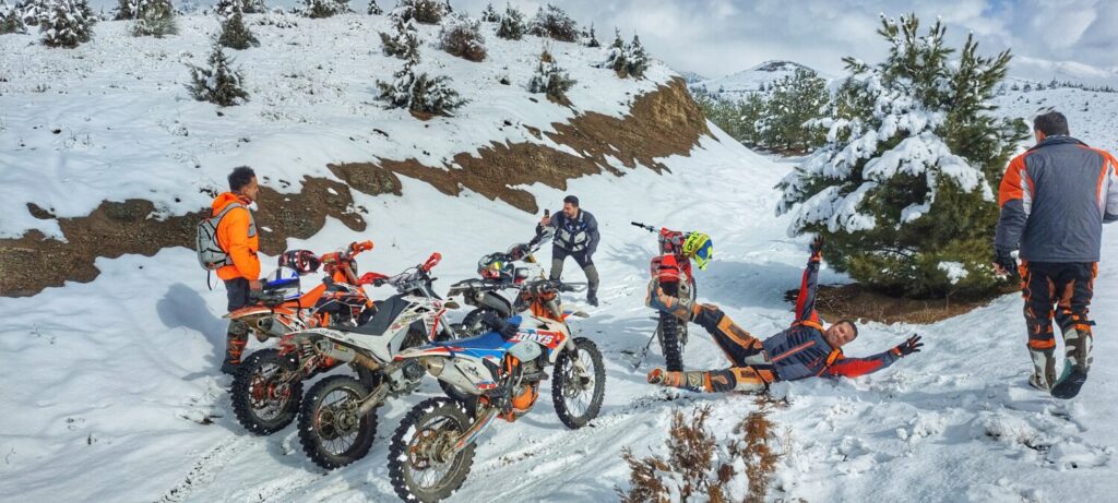 برف در ارتفاعات وردیج، شمال غربی تهران